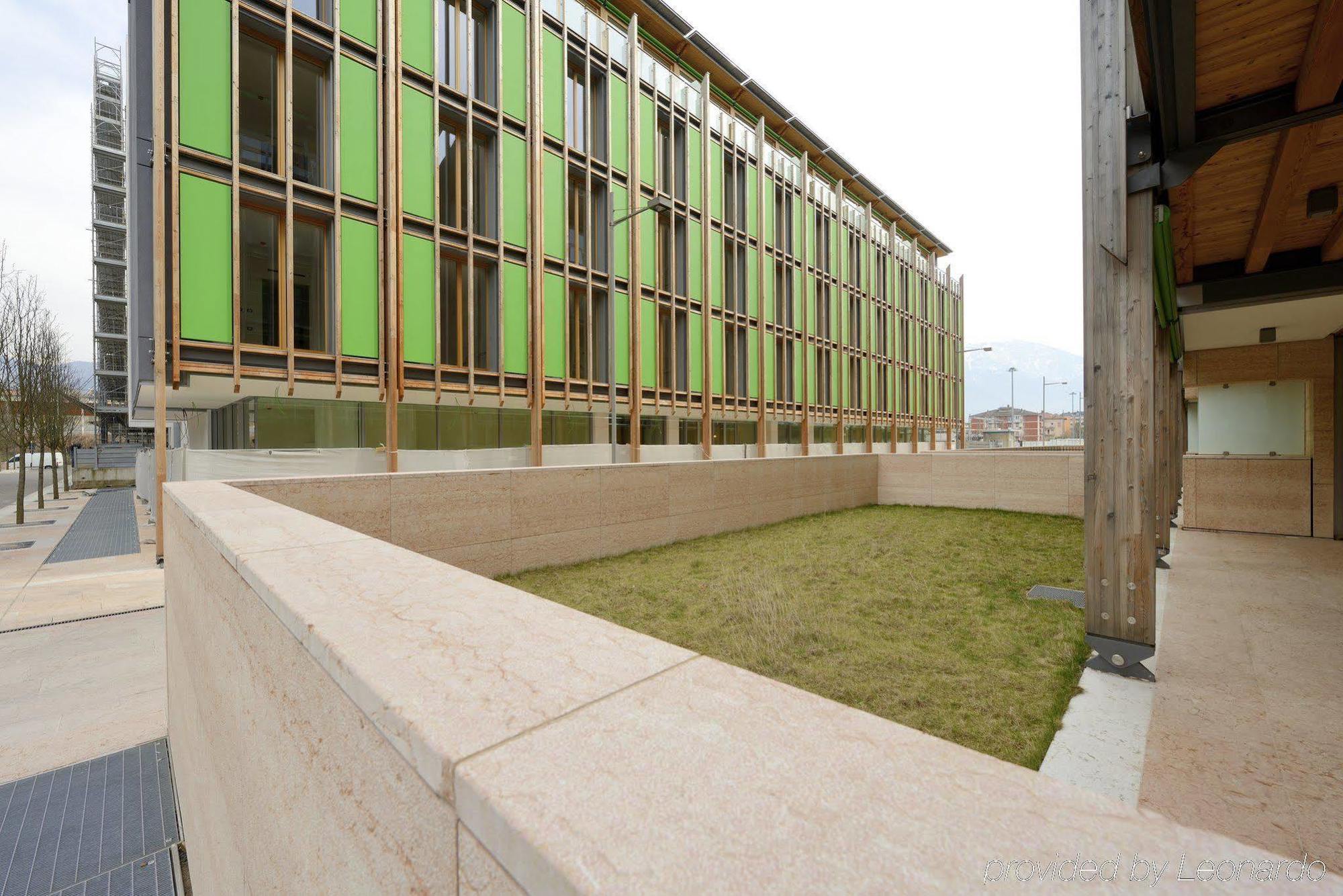 Hotel Nh Trento Exteriér fotografie